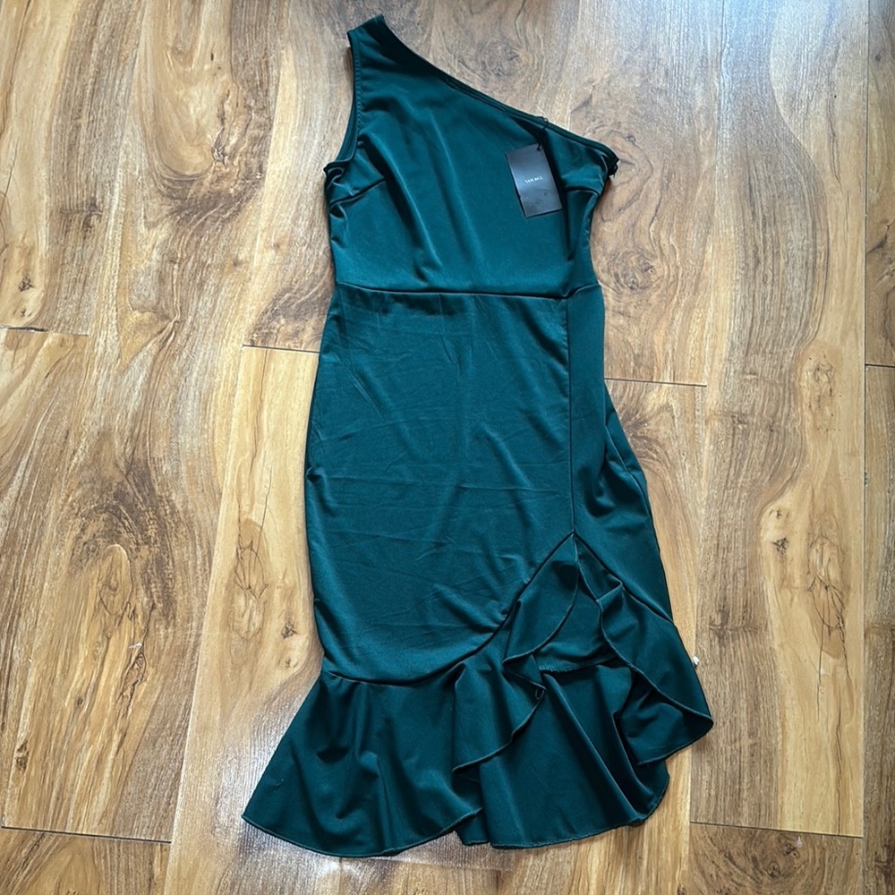 NWT-Green Asymmetrical Ruffled One-Shoulder Cocktail Dress